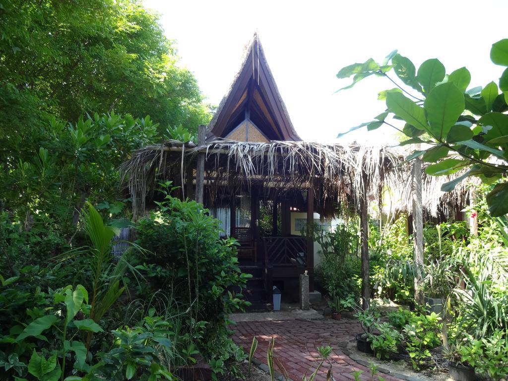 Ana Warung & Bungalows Gili Meno Exterior foto