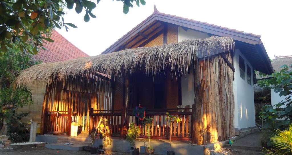 Ana Warung & Bungalows Gili Meno Exterior foto