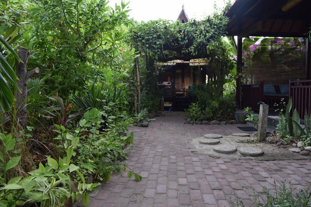 Ana Warung & Bungalows Gili Meno Exterior foto